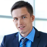 李明 - CEO - 科技先锋 - pp模拟器